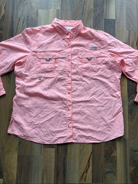Columbia Woman’s Coral Button-Down Fishing Shirt Size XL